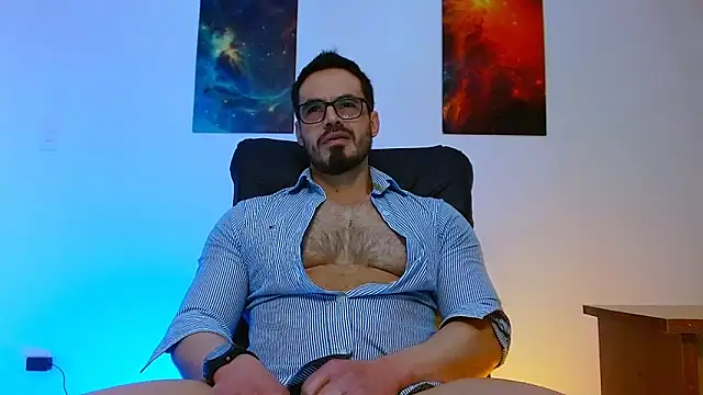 Axel Lover online show from 3, 12, 2025