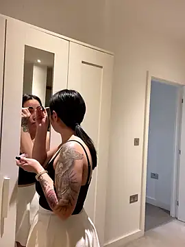 NikolUKx online show from 15, 10, 2025