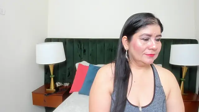 kiraGeiner online show from 21, 10, 2025