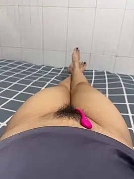 sharon-Hanna online show from 5, 12, 2025