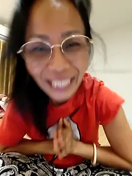 Mama Eva 1 online show from 4, 4, 2026