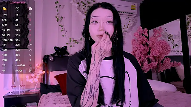 Lein Bone online show from 9, 11, 2025