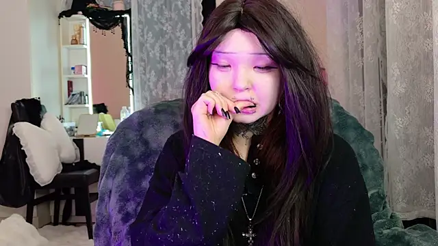 Lein Bone online show from 1, 5, 2026