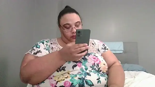 SexyBBW10790 online show from 3, 3, 2026