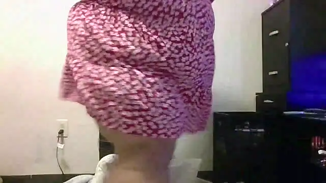 SexyBBW10790 online show from 8, 11, 2025