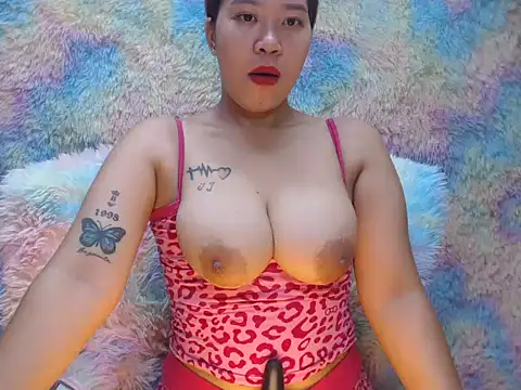 Snapshot of wild_rose69 chatting on 31, 5, 2026 wild rose69 online show from 31, 5, 2026