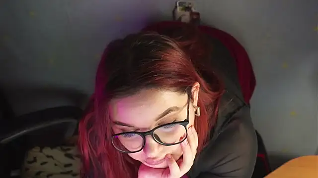 Snapshot of RelykaMeow chatting on 7, 12, 2024 RelykaMeow online show from 7, 12, 2024