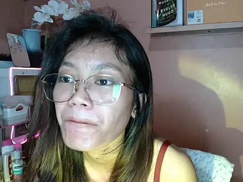 skinny gracie online show from 15, 10, 2025