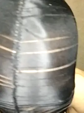 Snapshot of CrepedTrek chatting on 31, 10, 2025 CrepedTrek online show from 31, 10, 2025