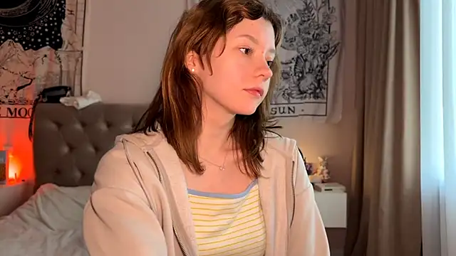 IrisPurrphy online show from 1, 11, 2025