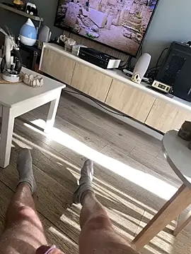 Jonny Agatha online show from 12, 3, 2026