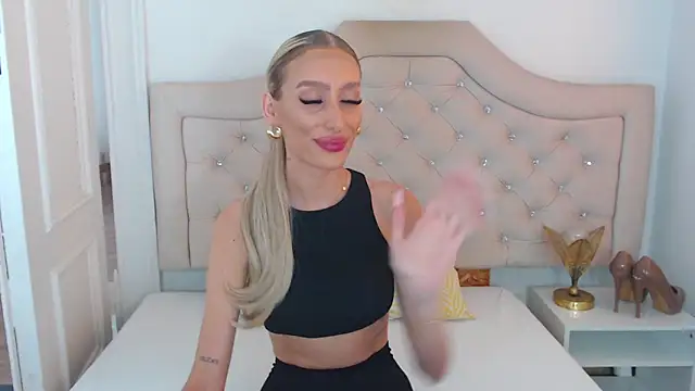 Snapshot of NatalieSensual chatting on 9, 5, 2026 NatalieSensual online show from 9, 5, 2026