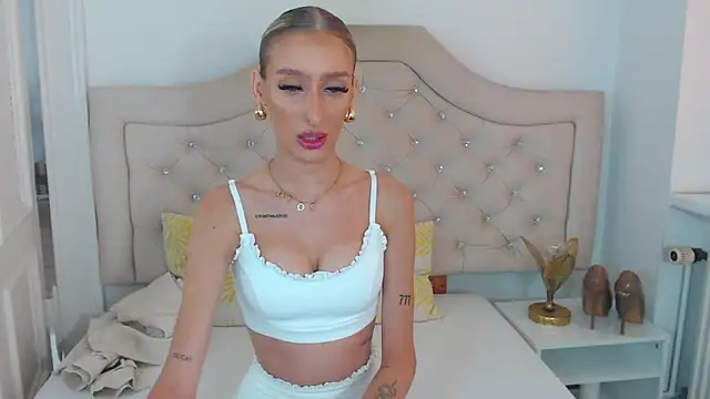 Snapshot of NatalieSensual chatting on 8, 6, 2026 NatalieSensual online show from 8, 6, 2026