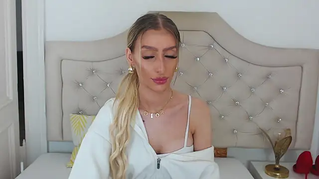 Snapshot of NatalieSensual chatting on 19, 12, 2025 NatalieSensual online show from 19, 12, 2025