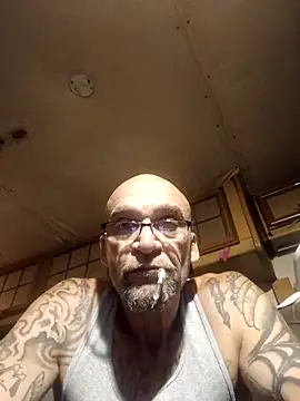 ShawnandDani7074 online show from 10, 6, 2026