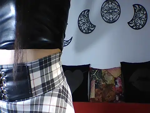 Snapshot of a_miss chatting on 28, 11, 2025 a miss online show from 28, 11, 2025