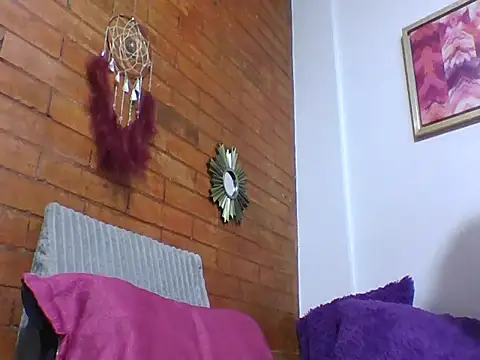 Snapshot of a_miss chatting on 12, 11, 2025 a miss online show from 12, 11, 2025