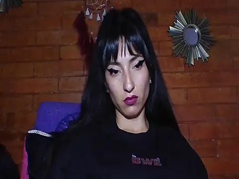 Snapshot of a_miss chatting on 28, 10, 2025 a miss online show from 28, 10, 2025