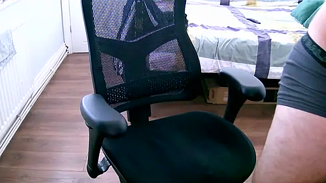 Serpent2463 online show from 14, 2, 2026