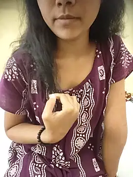 Snapshot of Snaya-baby chatting on 27, 5, 2026 Snaya-baby online show from 27, 5, 2026