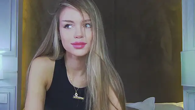Snapshot of MarilynNova chatting on 16, 6, 2026 MarilynNova online show from 16, 6, 2026