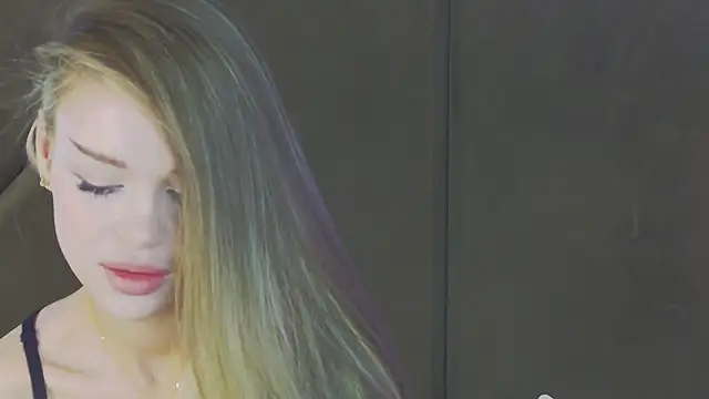 MarilynNova online show from 25, 4, 2026