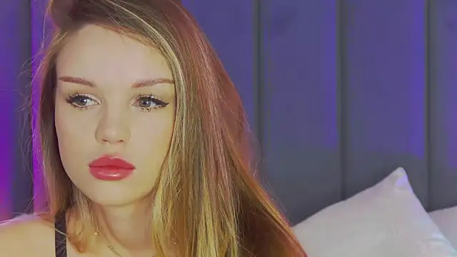 MarilynNova online show from 18, 10, 2025