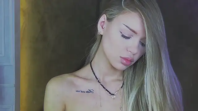 MarilynNova online show from 10, 5, 2026