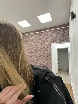 MarilynNova online show from 4, 2, 2026