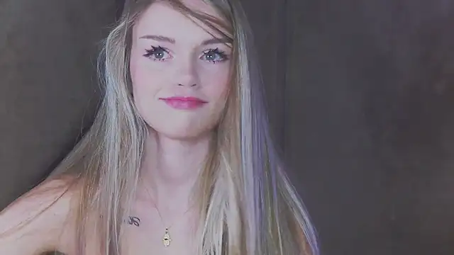 Snapshot of MarilynNova chatting on 24, 7, 2026 MarilynNova online show from 24, 7, 2026