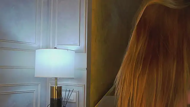 MarilynNova online show from 12, 10, 2025