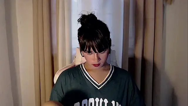 Snapshot of Anggeh_Slut chatting on 20, 7, 2026 Anggeh Slut online show from 20, 7, 2026