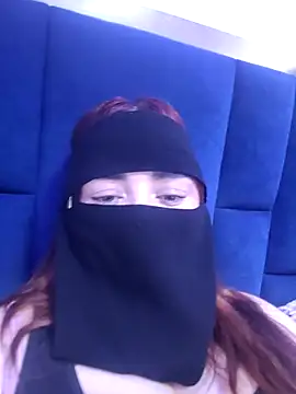 Snapshot of _Douna_-_ chatting on 9, 10, 2025 Douna - online show from 9, 10, 2025