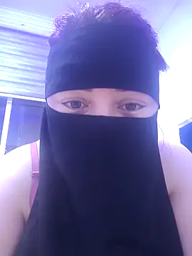 Snapshot of _Douna_-_ chatting on 20, 10, 2025 Douna - online show from 20, 10, 2025