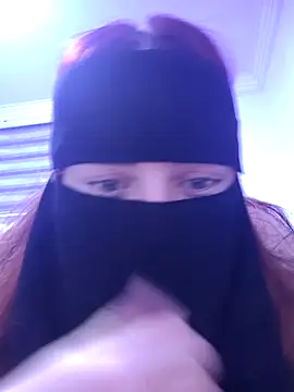 Snapshot of _Douna_-_ chatting on 7, 10, 2025 Douna - online show from 7, 10, 2025