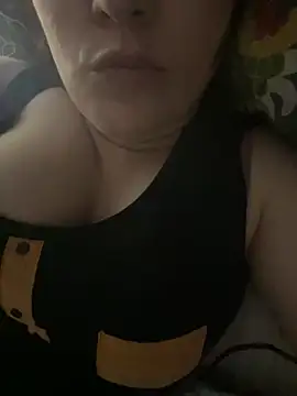 Snapshot of _Douna_-_ chatting on 13, 9, 2025 Douna - online show from 13, 9, 2025