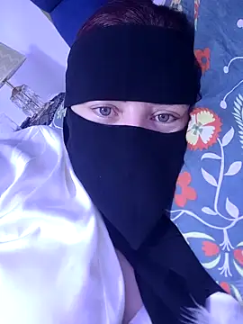 Snapshot of _Douna_-_ chatting on 26, 9, 2025 Douna - online show from 26, 9, 2025