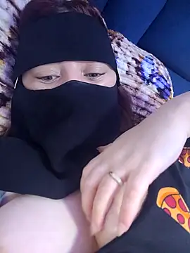 Snapshot of _Douna_-_ chatting on 11, 10, 2025 Douna - online show from 11, 10, 2025