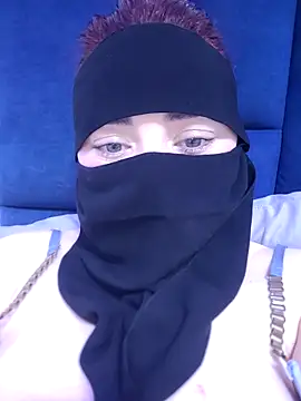 Snapshot of _Douna_-_ chatting on 22, 9, 2025 Douna - online show from 22, 9, 2025