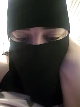 Snapshot of _Douna_-_ chatting on 2, 10, 2025 Douna - online show from 2, 10, 2025