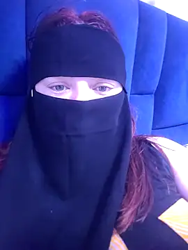 Snapshot of _Douna_-_ chatting on 25, 9, 2025 Douna - online show from 25, 9, 2025