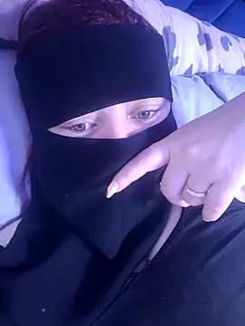 Snapshot of _Douna_-_ chatting on 29, 9, 2025 Douna - online show from 29, 9, 2025