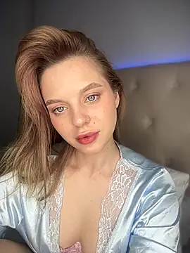 LilyFlamee online show from 5, 11, 2025