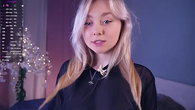 AccaCroyle online show from 13, 4, 2026