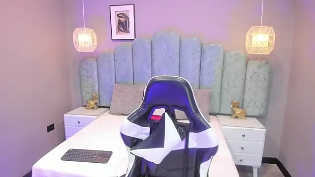 Little vel online show from 18, 3, 2026