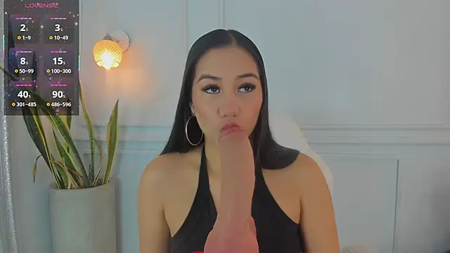 Snapshot of Jazmiinee chatting on 23, 11, 2025 Jazmiinee online show from 23, 11, 2025