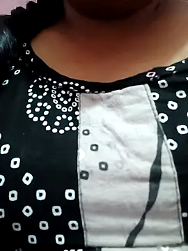 Exotic-bhabhi online show from 20, 4, 2026