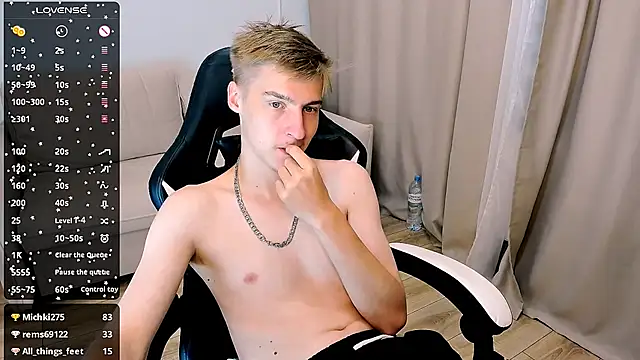 MrSexyCum4U online show from 2, 10, 2025