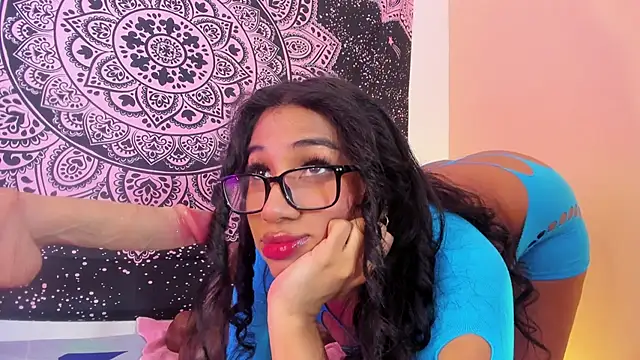 EMILYY WALKER online show from 3, 6, 2026
