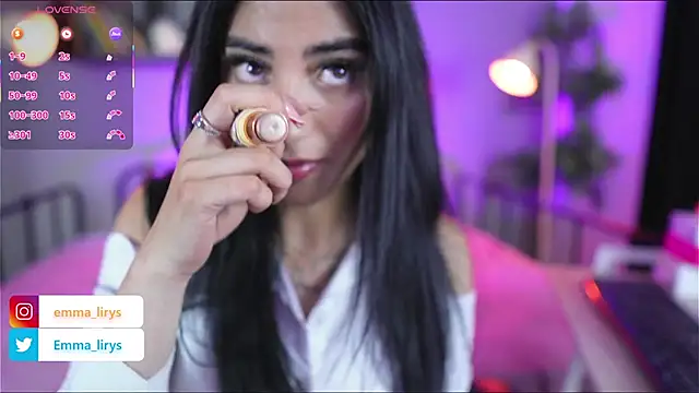 Emma and Issac online show from 30, 9, 2025